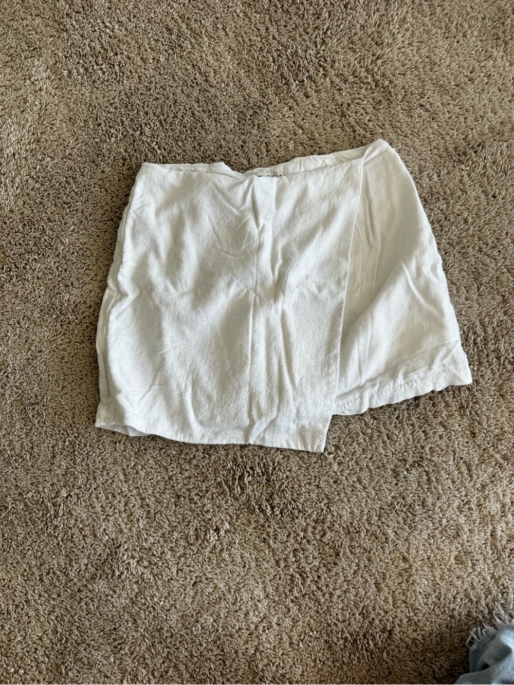 Abercrombie & Fitch White Mini Skort